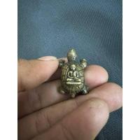 ราคา เหรียญพญาเต่าเรือนหลวงปู่หลิว รุ่นปลดหนี้ เนื้อทองเหลืองเเท้ ขนาดของงาน 3ซม บูชาด้านโชค ด้าน สุข เงินไม่ขาด (14313632963)