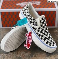 ราคา พร้อมส่ง ใหม่ ล่าสุด ผ้าใบVans Slip On Dior รองเท้าผ้าใบผู้ชายใส่ทำงาน ใส่เที่ยว รองเท้าลำลอง สินค้าพร้อมส่งสนใจสั่งได้ค่ะ มีพร้อมกล่อง รายละเอียดทักแชทถามได้เลยค่ะ (17241661967)