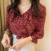 ราคา GW เสื้อตรุษจีน ผญ เดรสผู้หญิง เสื้อผ้าแฟชั่น เสื้อชีฟองสวยๆเสื้อ คอวีลายดอกไม้หูบานแขนสามส่วนผ้าชีฟองเกาหลีเสื้อหลวม ๆ ของผู้หญิง (9775548087)