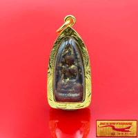 ราคา จี้พระ พระรอดลำพูน ปิดทอง พุทธคุณเด่น ด้านเมตตามหานิยม อุดมด้วยโภคทรัพย์ แคล้วคลาด ปลอดภัย พร้อมเลี่ยมกรอบทอง ชุบทองเศษทองเยาวราช (15815678391)