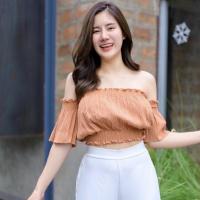 ราคา J k vintage shop เสื้อเปิดไหล่ สม็อคจั้มน่ารัก งานสวยปังมาก เสื้อครอป ครอปท็อป ปาดไหล่ เสื้อปาดไหล่ ชุดไปทะเล (16646894920)