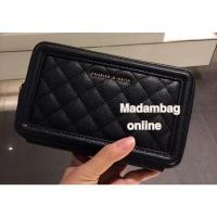 ราคา Charles Keith Quilted Long Wallet กระเป๋าหนังคาเวียร์ สะพายข้าง มีสองซิป (9472172021)