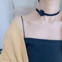 ราคา เข็มขัดกำมะหยี่สไตล์เกาหลีประดับดอกกุหลาบแฟชั่นปกคอเสื้อแบบเรียบง่ายสร้อยคอดอกไม้ (17000968042)