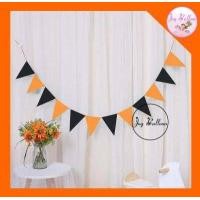 ราคา ธงตกแต่งผ้าสักกะหลาดร้อยเชือกให้แล้ว ขนาด 14 5 x 14 5 cm รวม 12 แผ่น พร้อมส่งจากกรงุเทพ ธง Banner ธงราว ป้ายแขวน ธงสามเหลี่ยมงานวันเกิด คริสมาส ปีใหม่ งานวัด ออกร้าน บูธขายข (16195126624)