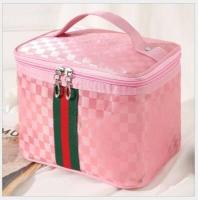 ราคา พร้อมส่ง สินค้างาน SALE 59 บาท กระเป๋าเก็บเครื่องสำอาง กระเป๋าเครื่องสำอาง กันน้ำ มีช่องใส่แปรงแต่งหน้า พกพาสะดวก สวยหรู (16865449819)