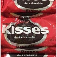 ราคา ช๊อคโกแลต Hershey kisses รส special dark Chocolate 315 g 1 ถุง มีประมาณ 50 60 ชิ้น Halal (566376756)