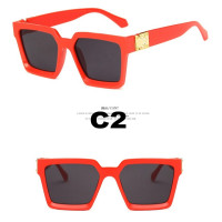 ราคา แว่นตากันแดดแฟชั่นแบบนิยมทรงสี่เหลี่ยมขอบสีขาว สินค้าอยู่ไทย (7944706647)