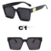 ราคา แว่นตากันแดดแฟชั่นแบบนิยมทรงสี่เหลี่ยมขอบสีขาว สินค้าอยู่ไทย (7944706646)
