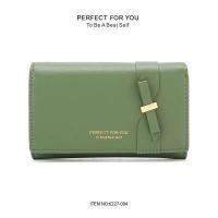 ราคา กระเป๋าสตางค์ผู้หญิง Perfect For You forever young กระเป๋าสตางค์ใบกลาง3 พับ กระเป๋าผู้หญิง 6227 004 (16647937535)
