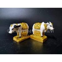 ราคา ราคาต่อคู่ วัว ควาย สีทอง ศาลพระภูมิ เนื้อเรซิ่น ตั้งศาล ศาลพระภูมิ วัวควาย สูง 3 นิ้ว (10439619994)