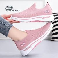 ราคา SKECHERS Seager Gowalk 3 Power Hitter รองเท้าลำลองผู้หญิง รองเท้าวิ่งแบบนุ่มแพลตฟ (10708280793)