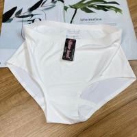 ราคา 628 อ XXL กางเกงในไร้ขอบ Sister hood เต็มตัวเอวสูง (12613435439)