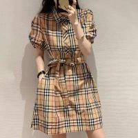 ราคา BURBERRY แฟชั่นชุดลายสก๊อตผู้หญิง2022ฤดูร้อนใหม่หลวมเสื้อโปโลคอปกกระโปรง Trend (16311974747)