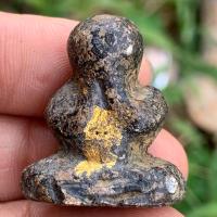 ราคา พระปิดตา หลวงปู่เอี่ยม เนื้อดินเก่าๆ น่าสะสม (17734434369)