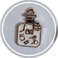 ราคา jibbitz งานเพชร ตัวติดตกแต่งรองเท้า ทรง crocs (18018357853)