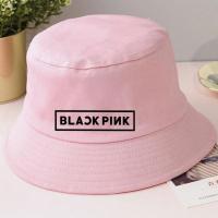 ราคา หมวกถังโลโก้ Blackpink พร้อมตัวอักษรสีชมพูสวยงามสำหรับผู้หญิงและผู้ชาย (13331935752)