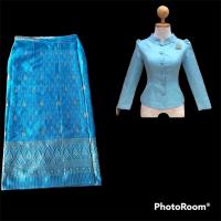 ราคา ชุดไทยจิตรลดาสีฟ้า ไทยเรือนต้นสีฟ้า เสื้อ ผ้าถุงฟรีไชร์ป้ายตะขออัดผ้ากาวทั้งตัวงานสวยค่ะ (15815733343)