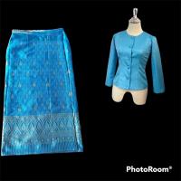 ราคา ชุดไทยจิตรลดาสีฟ้า ไทยเรือนต้นสีฟ้า เสื้อ ผ้าถุงฟรีไชร์ป้ายตะขออัดผ้ากาวทั้งตัวงานสวยค่ะ (15815733352)