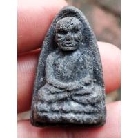 ราคา หลวงปู่ทวด เนื้อแก่ว่าน หลังโรยแร่ แม่เหล็กดูดติดได้ (17433418460)