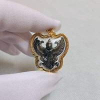 ราคา จี้พญาครุฑ เหรียญครุฑ หลวงปู่เส็ง วัดบางนา ปี 2522 เลี่ยมกรอบอย่างดี พร้อมบูชา มีบริการส่งฟรี (16827056724)