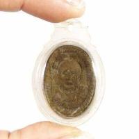 ราคา พระผงรูปไข่ รุ่น ดวงเศรษฐี หลวงปู่หมุน อายุ 106 ปี วัดป่าหนองหล่ม ปี2543 ฝังตะกรุด เลี่ยมเก่า (12515544694)