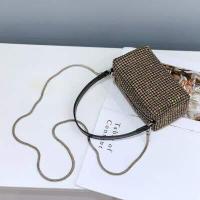ราคา 2022ฤดูร้อนร้อน Aw Alexander Wang กระเป๋าเพชรเต็มเพชรคริสตัลกระเป๋าสะพาย C Rossbody แบบพกพาใต้วงแขนกระเป๋าสี่เหลี่ยมเล็กๆสำหรับผู้หญิง (16637845662)