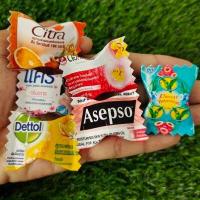 ราคา กระดาษพับเหรียญโปรยทานซองขนมจิ๋วแบบสติ๊กเกอร์ 1 ชุด ทำได้ 100 ชิ้น ใส่ได้ทุกเหรียญ (15980461500)