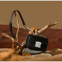 ราคา Labella Luna Black กระเป๋าสะพายสายโซ่ สีดำ (2541278817)