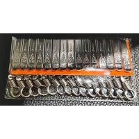 ราคา 1 แพ็ค 15 ชิ้น แหนบสแตนเลสแท้ ลายหลวงพ่อโสธร แหนบห้อยพระ แหนบแขวนพระ สีเงิน วัสดุแข็งแรงทนทาน การันตีด้วยยอดขายอันดับ 1 (2152674546)