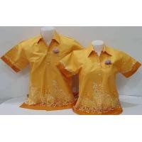 ราคา เสื้อเชิ้ตไม่กาว สีเหลืองทอง ลายดอกโป๊ยเซียน ผู้ชาย ผู้หญิง (9483687614)