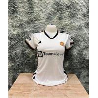 ราคา เสื้อบอลแมนยู หญิง ใหม่ล่าสุด 2023 2024 เกรด A ผ้าโพลีเอสเตอร์ อาร์มลีกครบ เสื้อสวย ส่งเร็ว 1 3 วันค่ะ (14910242235)