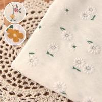 ราคา ผ้าผ้าไหมลินินผสมลายดอกเดซี่พื้นขาวสไตล์คันทรี่ชุดเดรสฤดูร้อนเสื้อเชิ้ตกี่เพ้ายาวผ้าทำเสื้อผ้า (16002537366)