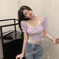 ราคา DD SHOP พร้อมส่ง 86025 เสื้อไหมพรมแขนสั้น คอกว้างดีเทลขอบลูกไม้น่ารักมาก (14305591640)