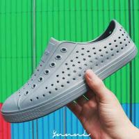 ราคา Ready Stock Unisex Sandal Jelly Shoes Summer Croc Shoes Kids Garden Shoes Beach Hollow Mules Clogs Candy Color Sandals JEFFERSON WNC Native Waterproof Beach Sandals Size 36 45 For (16439844877)