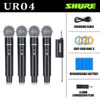 ราคา SHURE UR01 UR02 UR04 ไมโครโฟนไร้สาย 2 ไมโครโฟนแบบใช้มือถือ 50M ระยะทางรับ UHF FM Cyclic ชาร์จไม่มีการรบกวน KTV เวทีวงดนตรีประสิทธิภาพใช้ COD (18215774064)