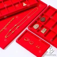 ราคา ถาดใส่พระเครื่อง ถาดพระ ถาดกำมะหยี่ ถาดพระกั้นช่อง ถาดใส่พระกำมะหยี่ ถาดพระปูเรียบ กล่องใส่พระ กล่องใส่จิวเวอรี่ (13774887994)