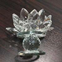 ราคา เชิงเทียนดอกบัวแก้วคริสตัล No 5 มีฐานรองตั้ง 1 ขั้น ขนาดฐานกว้าง 6 cm รวมกลีบบัวกว้าง 12 cm ขาสูง 4 5 cm รวมสูงจากฐานถึงกลีบบัว 12 cm มี 18 กลีบ (1367878694)