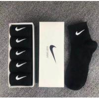 ราคา ถุงเท้า NIKE ไนกี้ ถุงเท้าแฟชั่น ถุงเท้าวิ่ง ถุงเท้าฟิตเนส กล่องนึงมี 5 คู่สีเดียวกัน (11876211050)