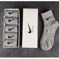 ราคา ถุงเท้า NIKE ไนกี้ ถุงเท้าแฟชั่น ถุงเท้าวิ่ง ถุงเท้าฟิตเนส กล่องนึงมี 5 คู่สีเดียวกัน (11876211051)