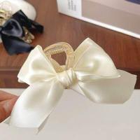 ราคา คลิปหนีบโบว์สีดำสไตล์เฮปเบิร์นแผ่นสัมผัสขนาดใหญ่สำหรับผู้หญิงที่คาดศีรษะที่หนีบผมปากปลาฉลามผมสีแดงแบบหนีบด้านหลัง (19332283035)