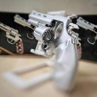 ราคา Rhm Toys แก๊ปเหล็กลูกโม่ระบบเปิดด้านข้าง ปืนของเล่น ไล่นก ไล่แมว ไล่หมา ไล่ช้างป่า ไล่กระรอกในสวน ไล่นกพิราบ (19764034620)