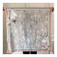 ราคา Kiss Me Doll ผ้าพันคอ ผ้าคลุมไหล่ Moomin ลาย Party ขนาด100x100 cm (17470168857)