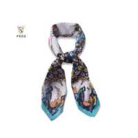 ราคา PEDZ ผ้าพันคอไหมซาตินพรีเมี่ยมพิมพ์ลายนก ดอกซินเนี่ยขอบสีเขียว Green Bird Zinnia Silk Satin Premium Scarf (16254730279)