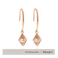 ราคา Aevari Lanna Rhombus Lantern Rose Gold Earrings Sterling silver 925 with White CZ (4964570877)