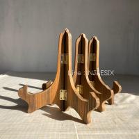 ราคา ขาตั้งไม้สัก ขาตั้งจาน ขาตั้งกรอบรูป สีธรรมชาติไม่ขัดมัน ขนาด 8 นิ้ว ราคา อันละ 159 ผลิตจากไม้สักเก่า สีไม้อ่อน เข้มตามธรรมชาติของไม้ อาจมีรอยไม้ ตาไม้ ที่เกิดจากธรรมชาติของไม้ ไม่ใช่ตำหนิค่ะ (1134148