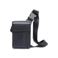 ราคา Guy Laroche กระเป๋าสะพายสีดำ BH29021S2BLM1 (19470401964)