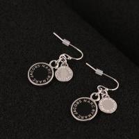 ราคา Burch MARC BY MARC JACOBS มีหูแขวนเคลือบตะขอเกี่ยวหูของขวัญต่างหูเคลือบเงาผู้หญิง (18982230190)