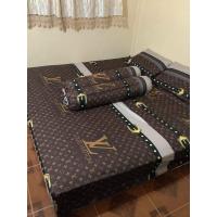 ราคา ชุดผ้าปูที่นอน ผ้าห่มนวม 6ฟุต 5ฟุต 3 5ฟุต ลายหลุยส์ ครบชุด5 6ชิ้น มีเก็บปลายทาง (10591482762)
