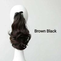 ราคา 30ซม แฮร์พีชหางม้า ผมปลอม ผู้หญิง วิกผมหยิกสั้นยางรัดผมหางม้าสำหรับสุภาพสตรีสาวสะดวกวิกผมหางม้าต่อผม แฟชั่น ผมปลอม (7462558761)