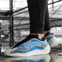 ราคา CODhan14416 Big sales 4 color Yeezy Boost 700 V3 Azael Utility Black unsex sneakers women men sporst shoes NN342609 (19666560838)